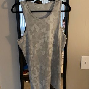 Grey pattern tank top